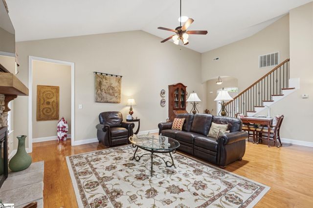 4 Cedarcrest Court, Simpsonville, SC 29680
