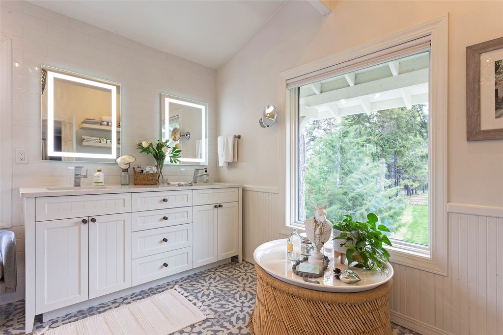 14833 Sunburst Drive, Bigfork, MT 59911 photo 37