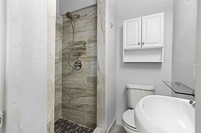 51 NE 49th Street, Fort Lauderdale, FL 33334