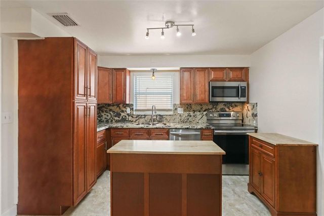 51 NE 49th Street, Fort Lauderdale, FL 33334