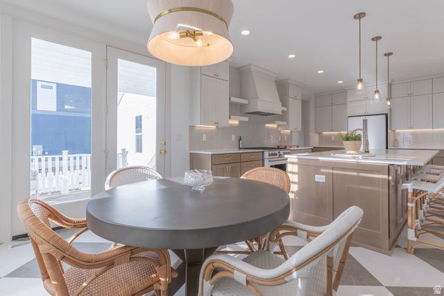 6543 W LAKE AVE, South Jordan, UT 84009