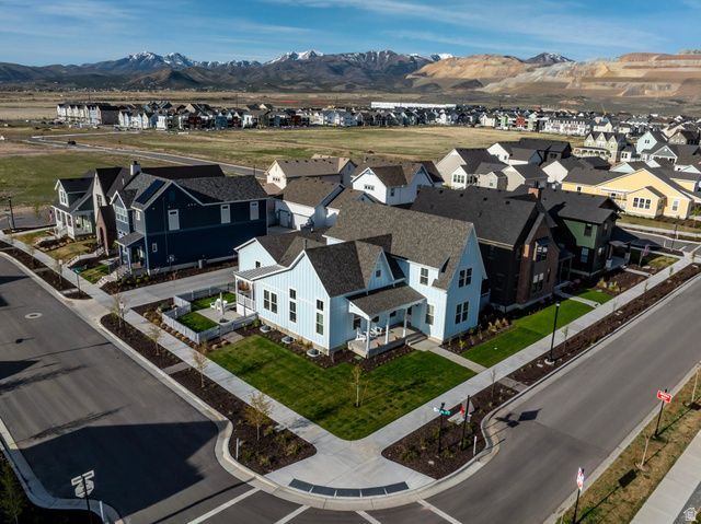 6543 W LAKE AVE, South Jordan, UT 84009