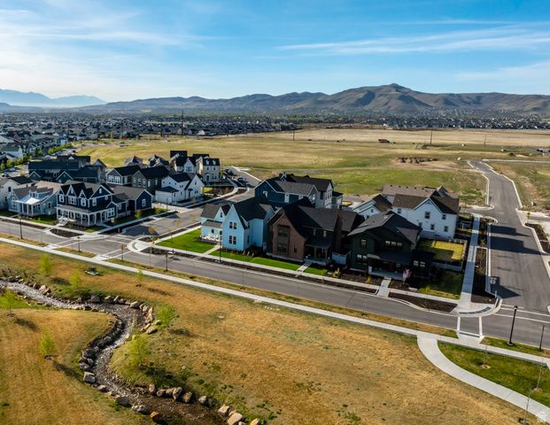 6543 W LAKE AVE, South Jordan, UT 84009