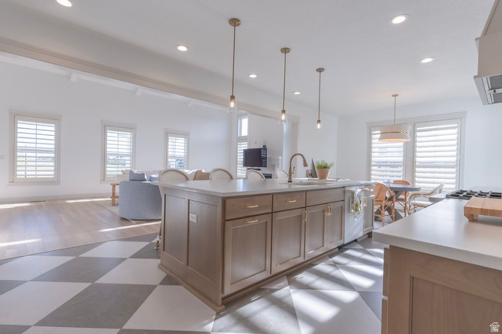 Image 12 of property listing at 6543 W LAKE AVE, South Jordan, UT 84009