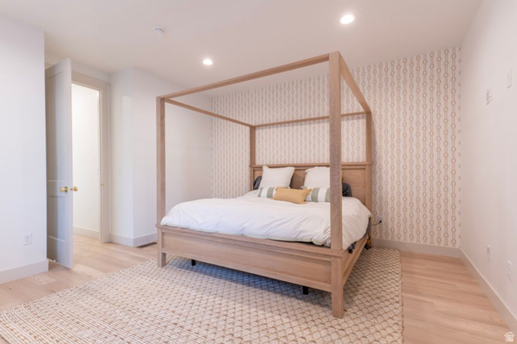 Image 30 of property listing at 6543 W LAKE AVE, South Jordan, UT 84009