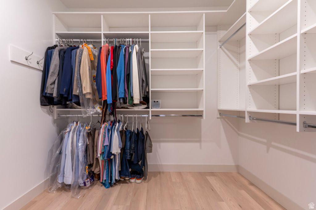 Image 36 of property listing at 6543 W LAKE AVE, South Jordan, UT 84009