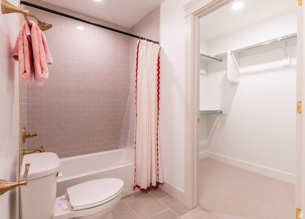 Image 43 of property listing at 6543 W LAKE AVE, South Jordan, UT 84009