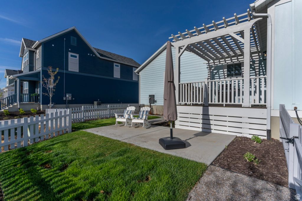 Image 72 of property listing at 6543 W LAKE AVE, South Jordan, UT 84009