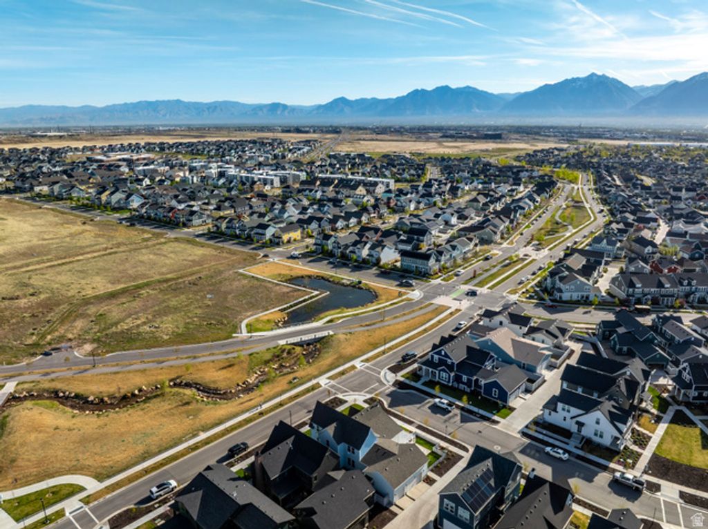 Image 85 of property listing at 6543 W LAKE AVE, South Jordan, UT 84009