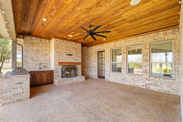 8640 Normandy Way, Argyle, TX 76226