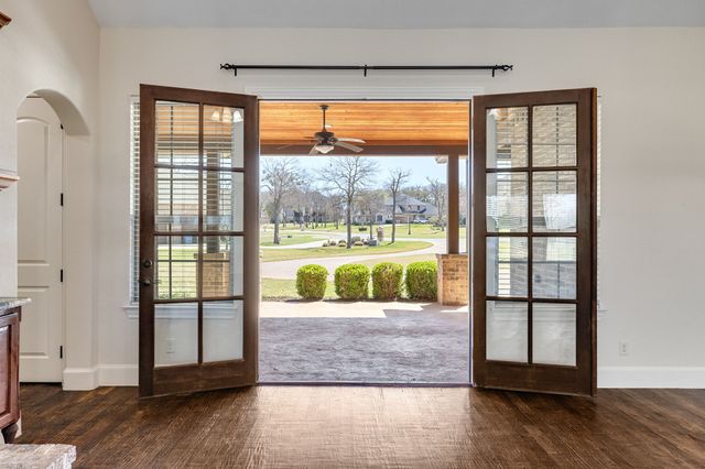 8640 Normandy Way, Argyle, TX 76226