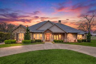 8640 Normandy Way, Argyle, TX 76226