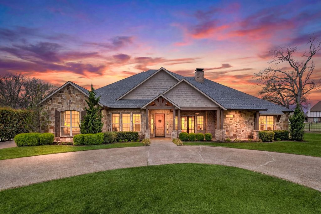 8640 Normandy Way, Argyle, TX 76226