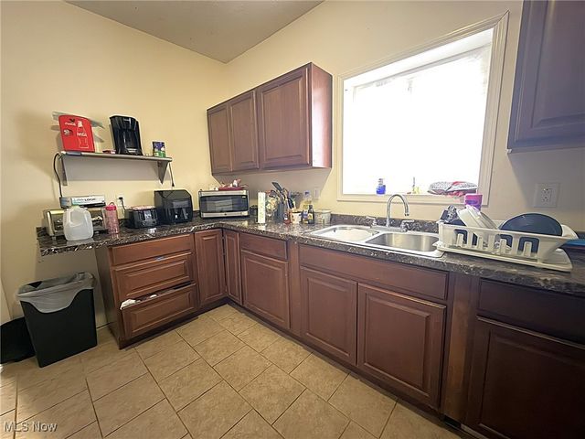 3453 E 105th Street, Cleveland, OH 44108