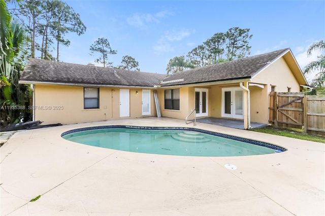17413 N 42nd Rd N, Loxahatchee, FL 33470