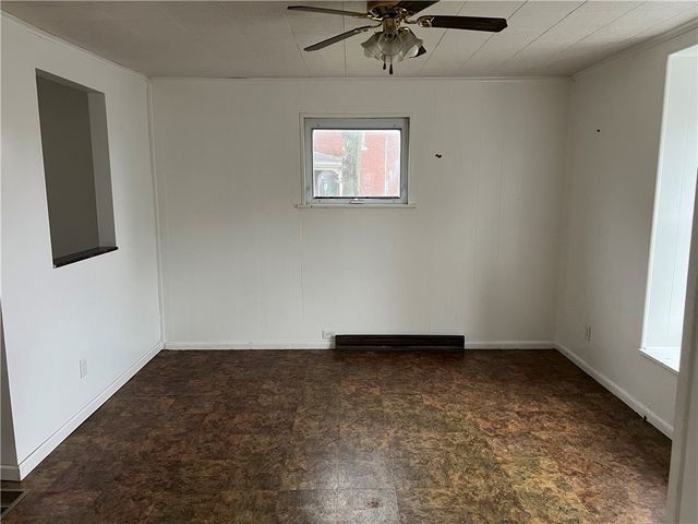 536 Patton Ave, Jeannette, PA 15644