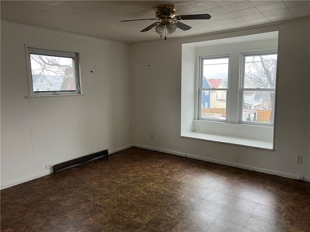 536 Patton Ave, Jeannette, PA 15644