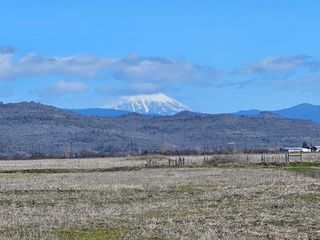 7314 Kershaw Road, Eagle Point, OR 97524
