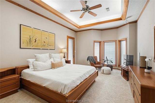 9261 Brookwater Circle, College Station, TX 77845