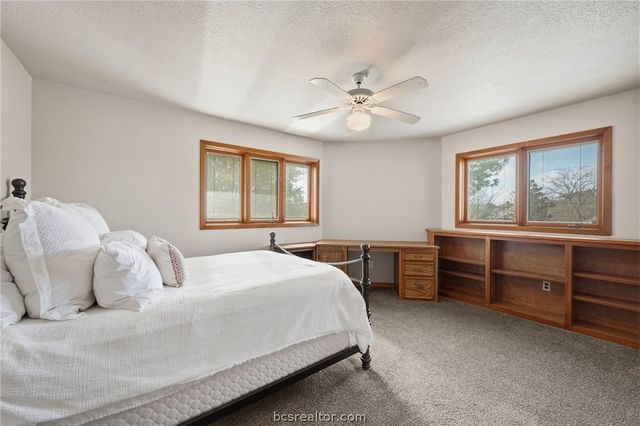 9261 Brookwater Circle, College Station, TX 77845