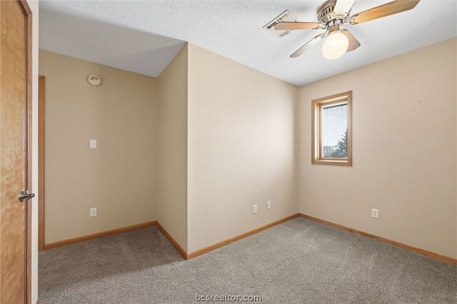 9261 Brookwater Circle, College Station, TX 77845