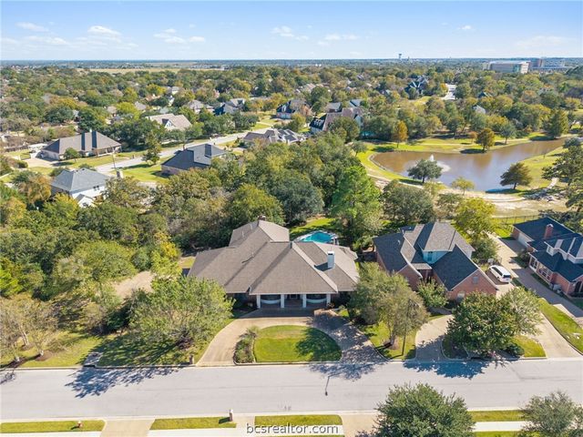 9261 Brookwater Circle, College Station, TX 77845