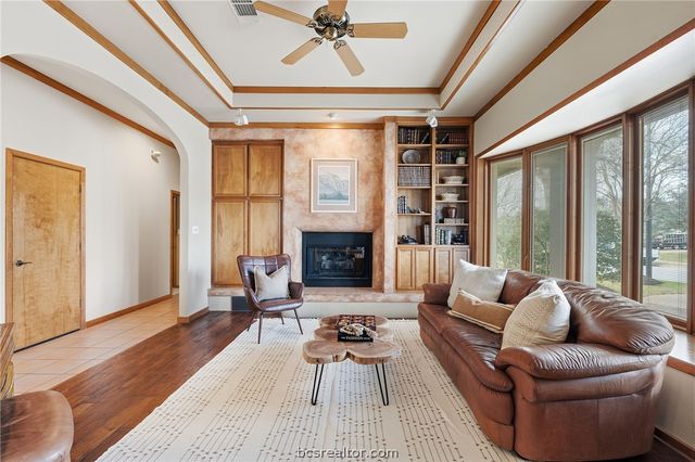 9261 Brookwater Circle, College Station, TX 77845