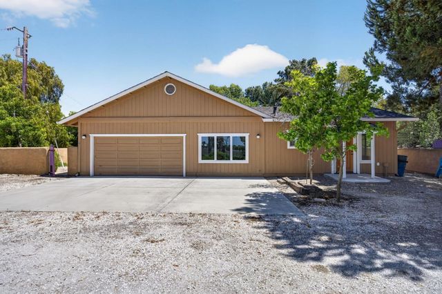 3385 Cienega Road, Hollister, CA 95023