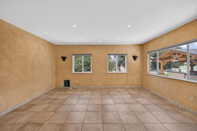 3385 Cienega Road, Hollister, CA 95023