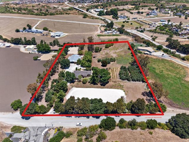 3385 Cienega Road, Hollister, CA 95023