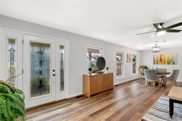 700 Dewayne Drive, Florissant, MO 63031