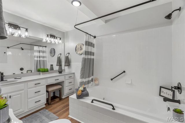 700 Dewayne Drive, Florissant, MO 63031