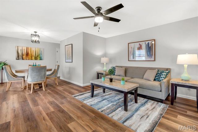 700 Dewayne Drive, Florissant, MO 63031