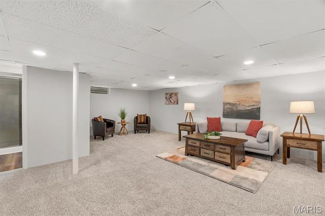 700 Dewayne Drive, Florissant, MO 63031