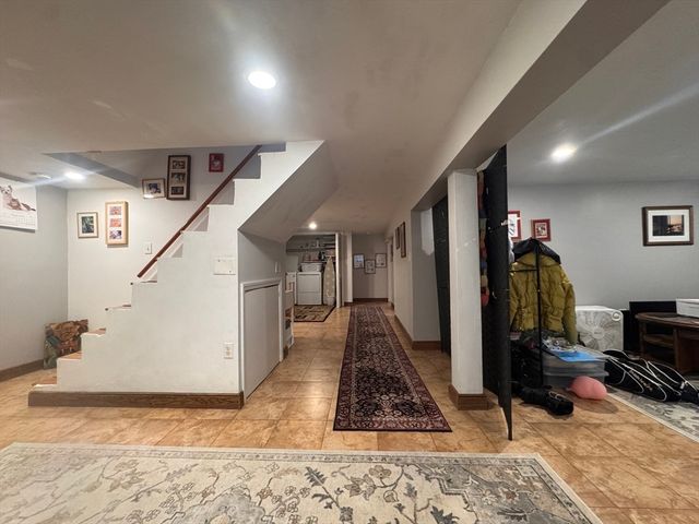 10-12 Webster St 1, Winchester, MA 01890