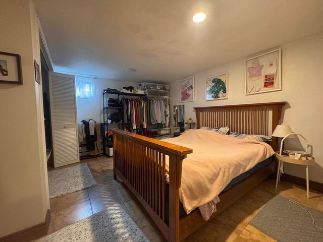 10-12 Webster St 1, Winchester, MA 01890