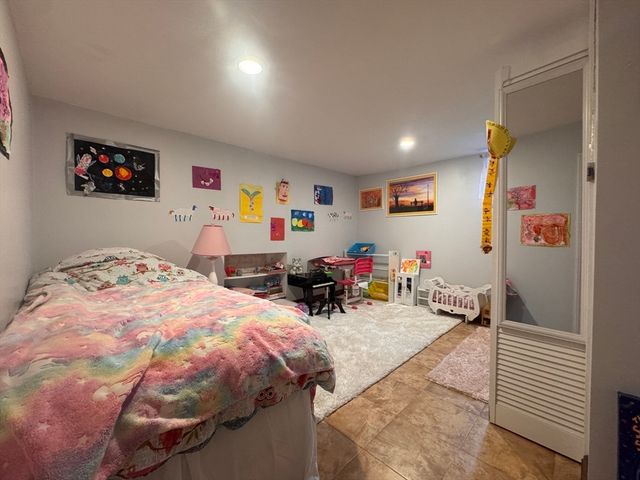 10-12 Webster St 1, Winchester, MA 01890