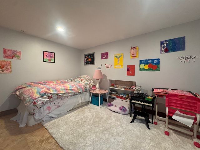 10-12 Webster St 1, Winchester, MA 01890