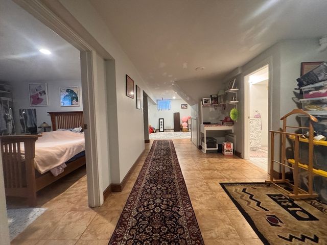 10-12 Webster St 1, Winchester, MA 01890