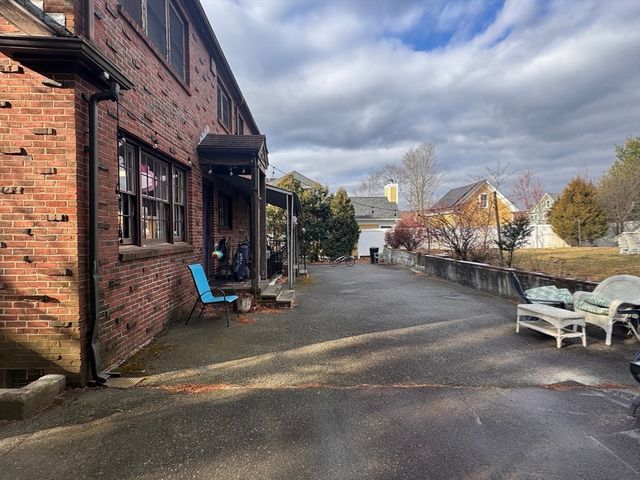 10-12 Webster St 1, Winchester, MA 01890