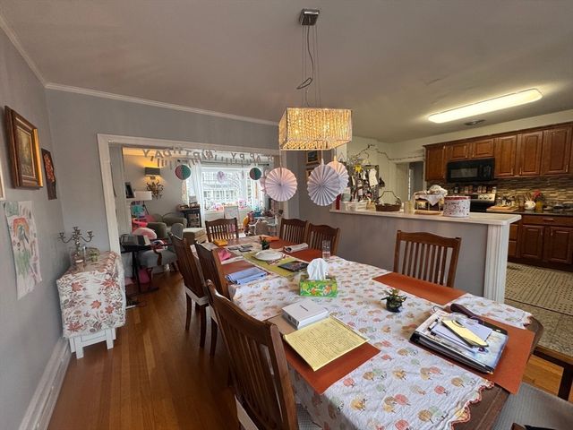 10-12 Webster St 1, Winchester, MA 01890