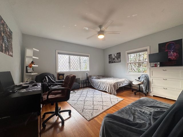 10-12 Webster St 1, Winchester, MA 01890