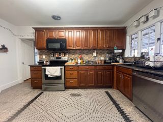 10-12 Webster St 1, Winchester, MA 01890