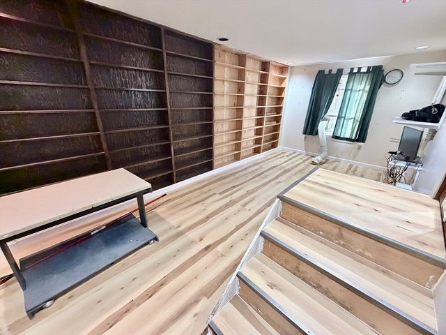 28 Edgeworth St R, Weymouth, MA 02189