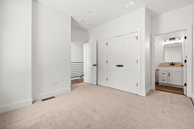 13 Koa Drive 19, Reeds Spring, MO 65737