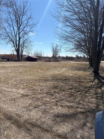 5230 State Road, Fort Gratiot, MI 48059