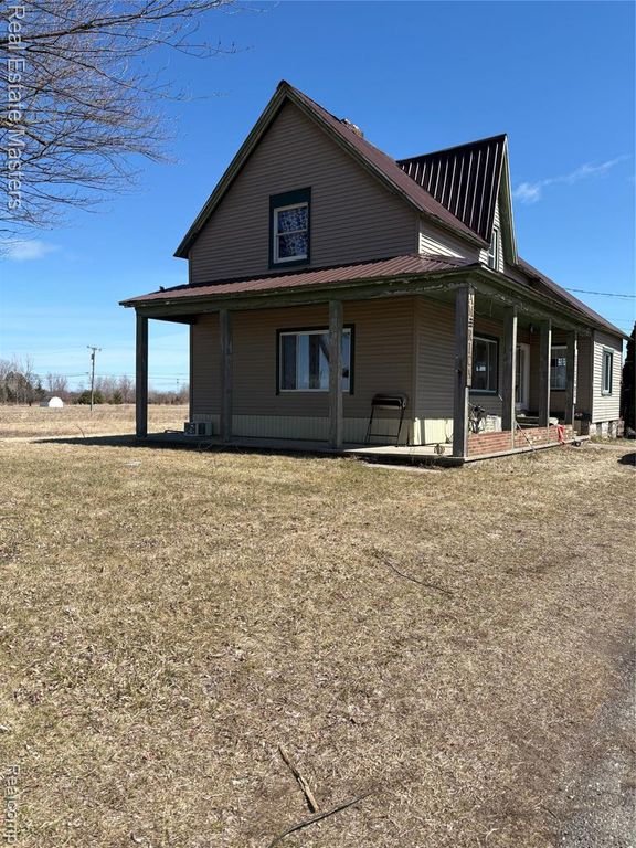 5230 State Road, Fort Gratiot, MI 48059