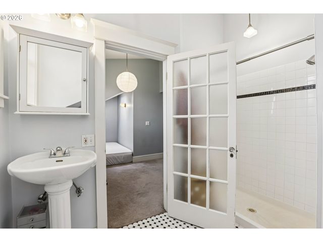 5264 Ne 20TH Ave, Portland, OR 97211