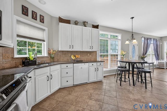 11218 Cedarlea Pky, Glen Allen, VA 23059