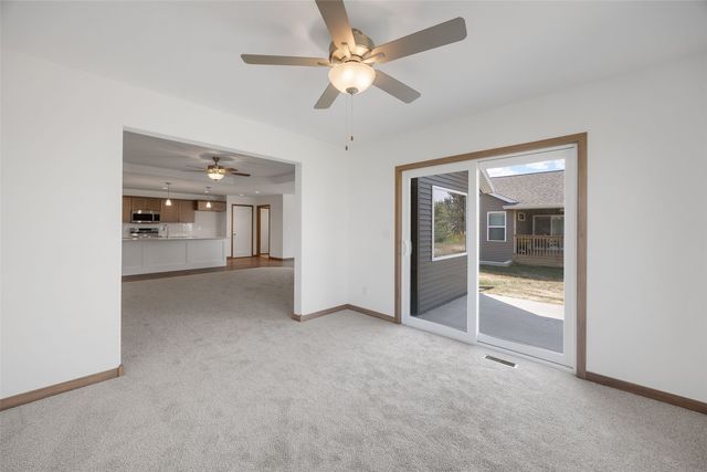 2915 Sequoia Drive SW, Cedar Rapids, IA 52404